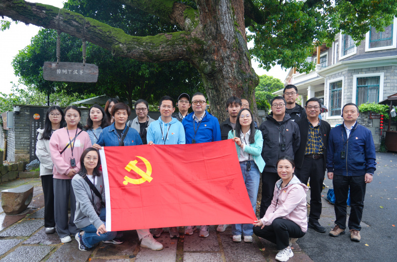 浙紡集團(tuán)第二黨支部照片2.jpg